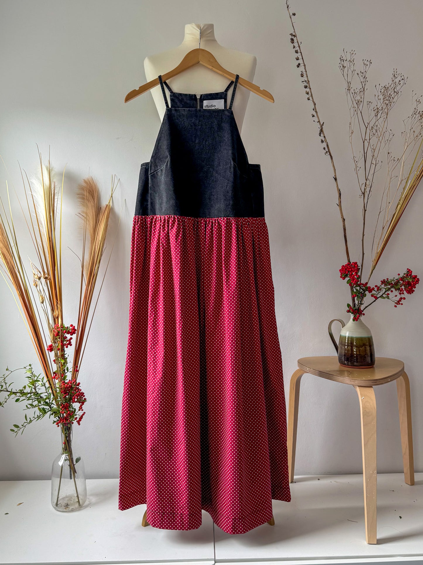 9. RITA, BURGUNDY DOT