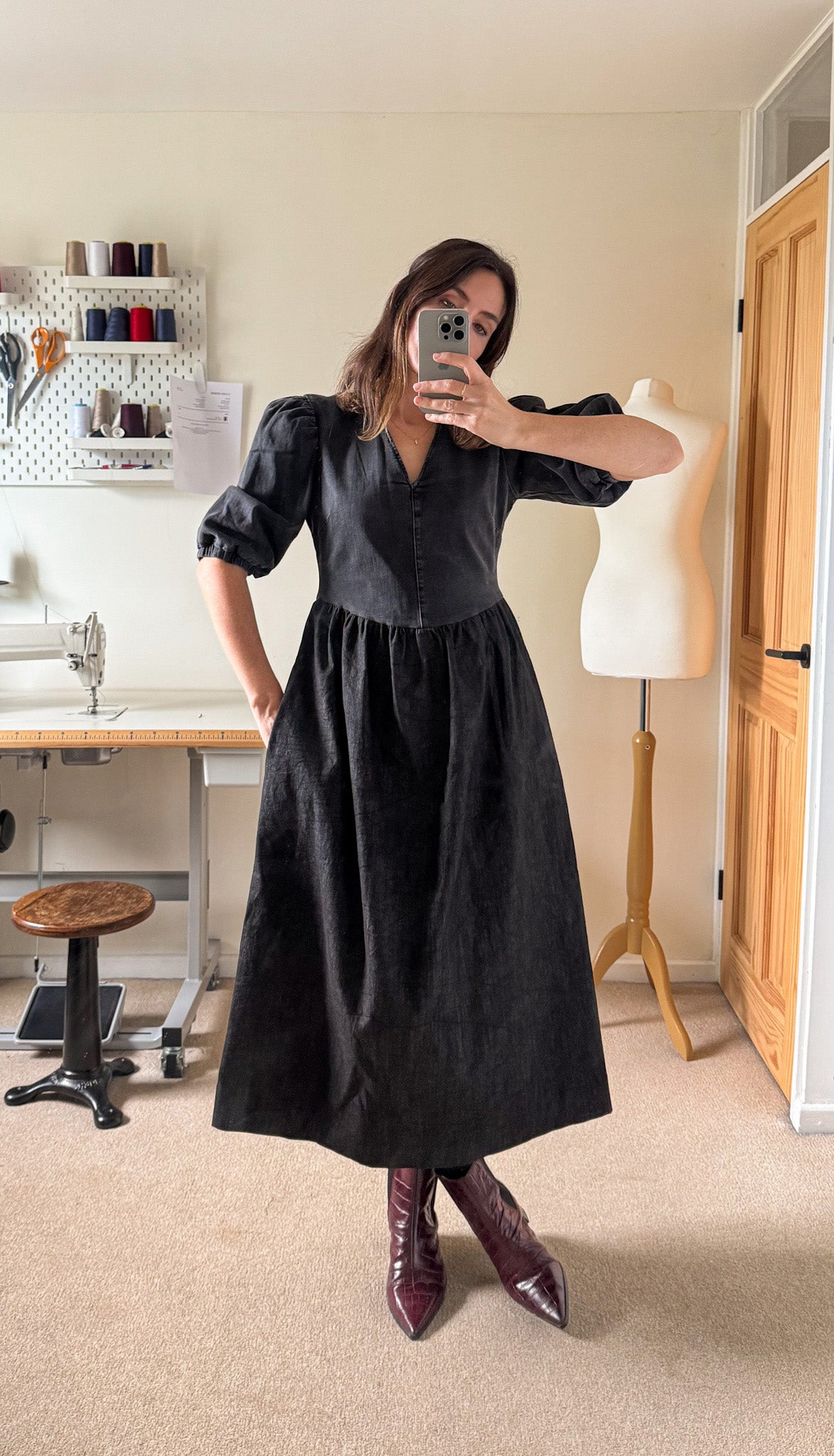 6. LUNA, BLACK DENIM