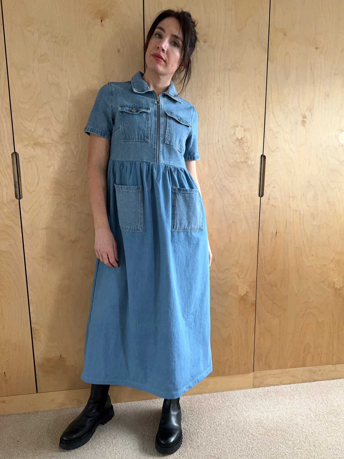 RECYCLED DENIM ROSA DRESS WITH SHORT SLEEVES